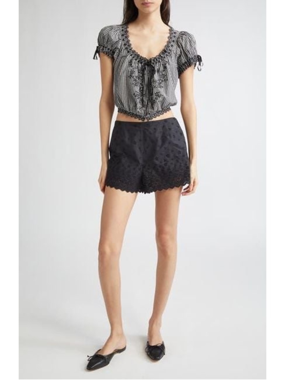 Doen Abre Black Floral Eyelet Cotton Shorts - Size 8 - Picture 6 of 8
